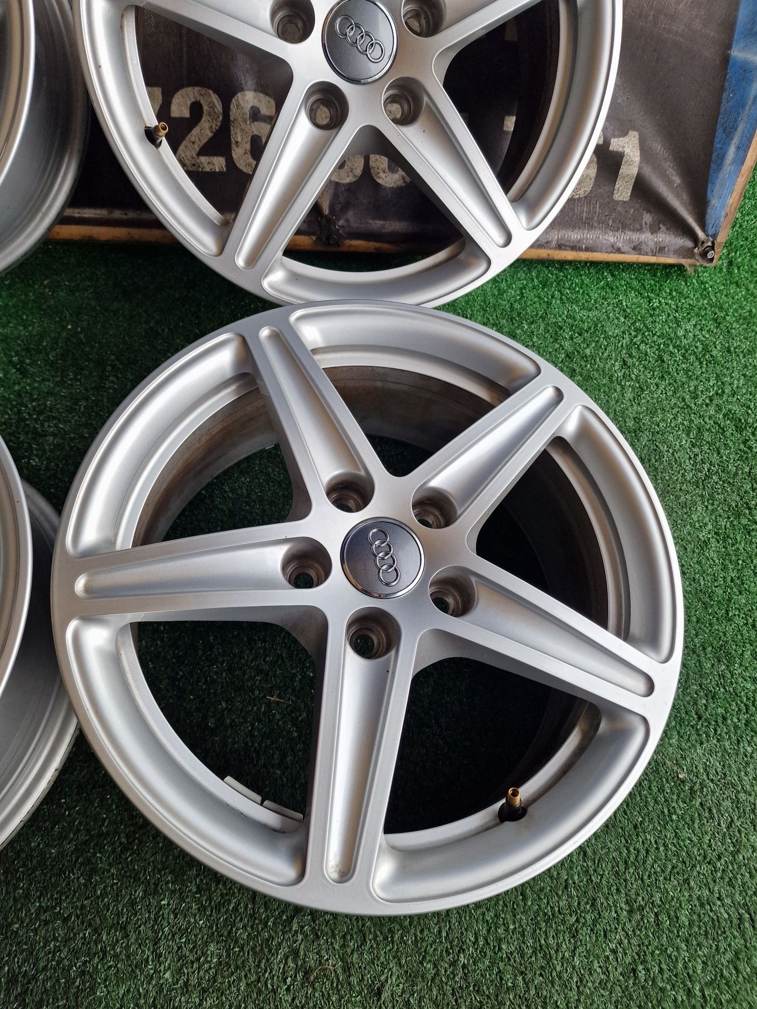 Alufelgi 16 5×112 Audi A3 A4 B8 B9 A6 Komplet Orginał