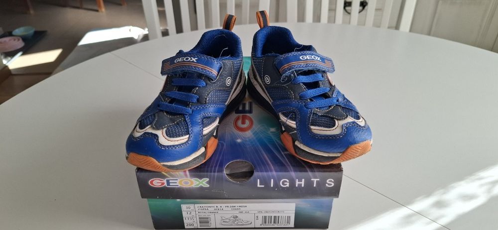 Buty dziecięce GEOX rozmiar 30