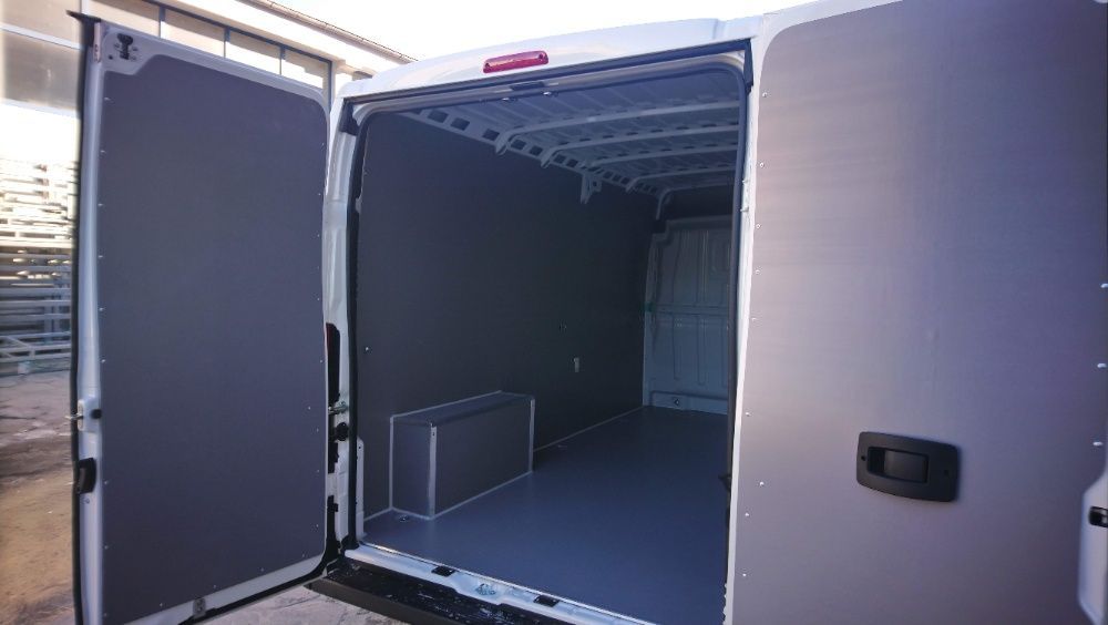 Zabudowy samochodów dostawczych dla Peugeot Boxer L3H2 i innych modeli