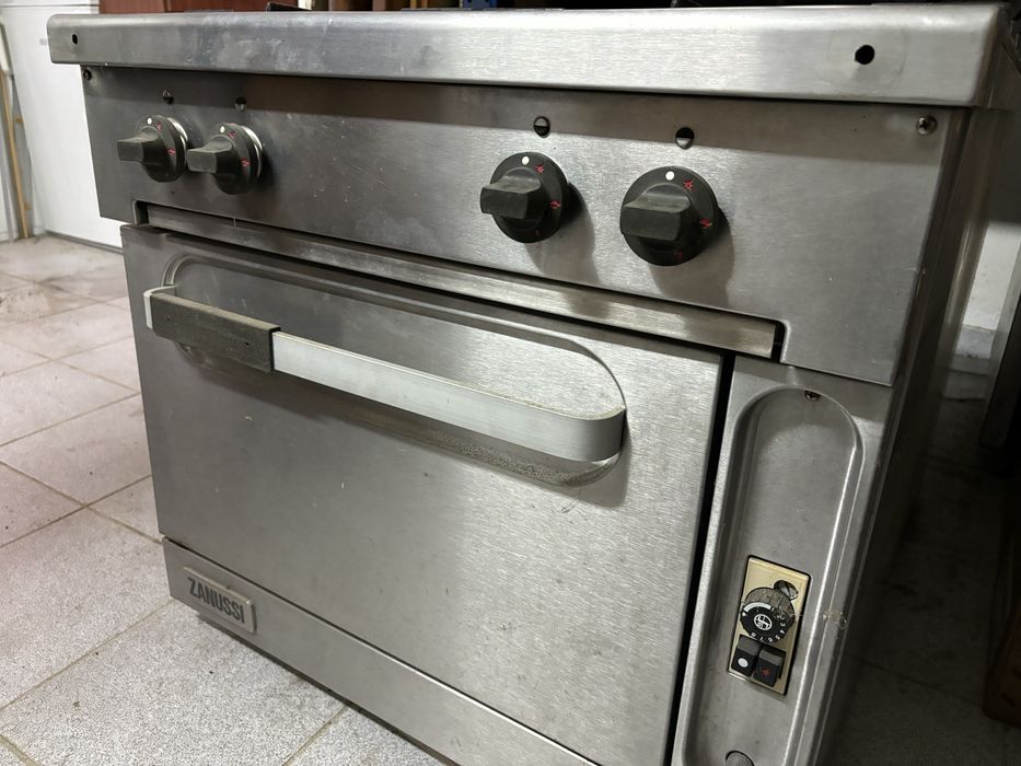 Fogão Zanussi usado