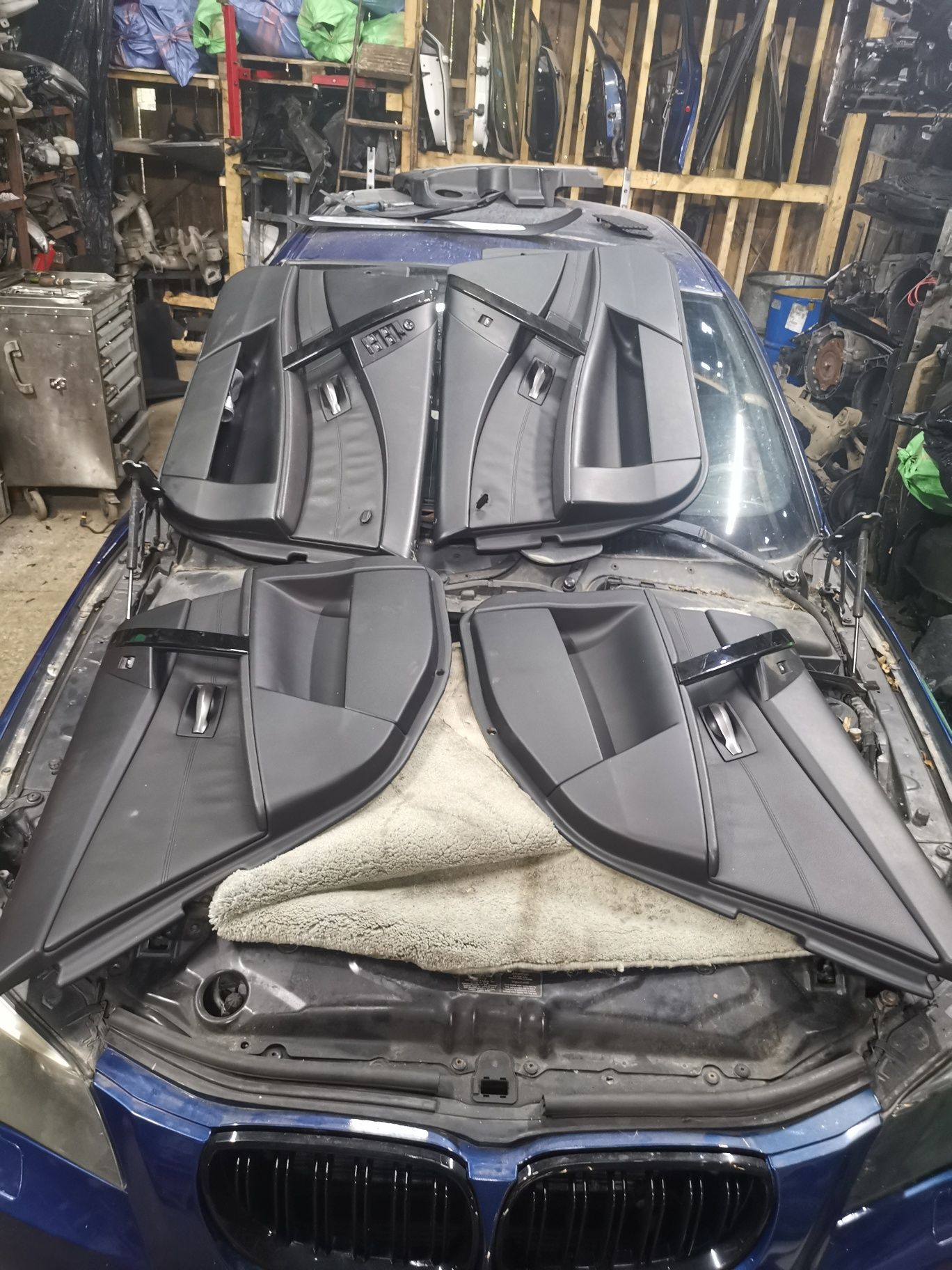 BMW E60 fotele mpakiet sportsitze skóra pół elektryczne boczki