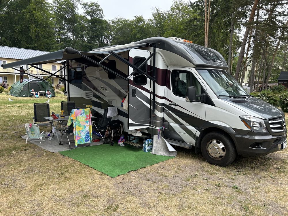 Sprinter nie tylko na drodze. Król szos i kempingów do wynajecia.