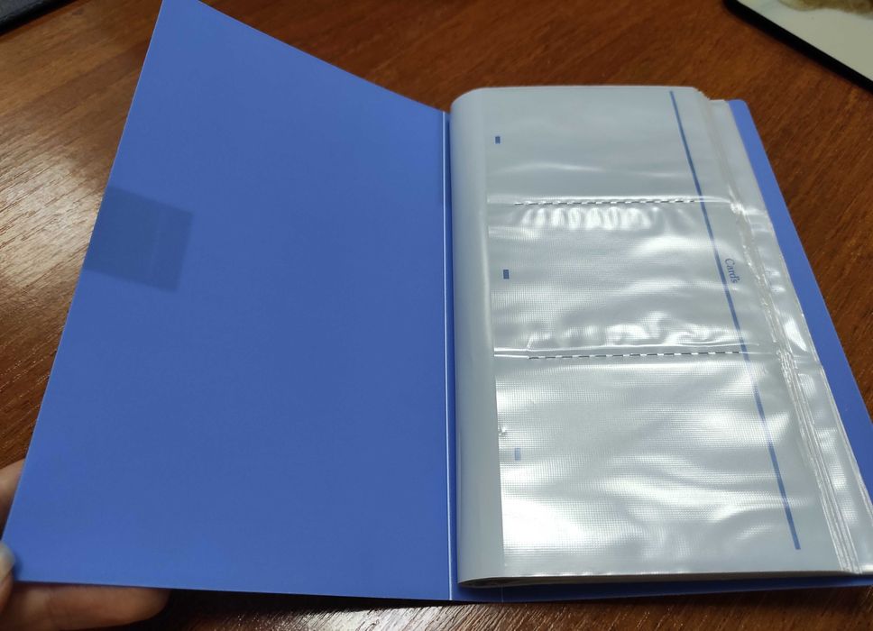 Кардхолдер (визитница) фирмы Card`s на 120 визиток