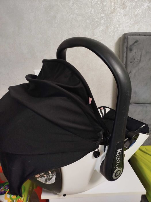 Автокресло- люлька Kiddy Evolution Pro 2.