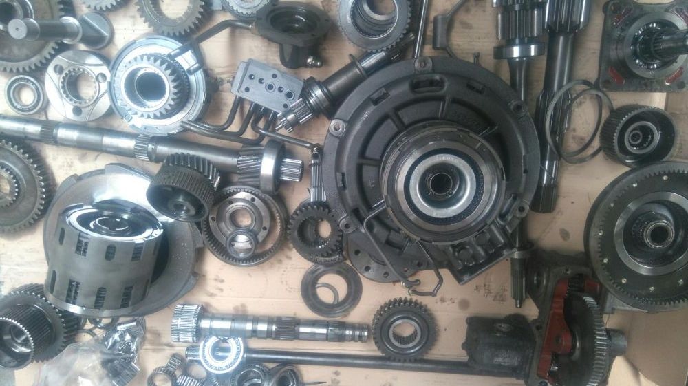 Czesci skrzyni biegow,tylnego mostu. Same,Deutz,Titan,Racing