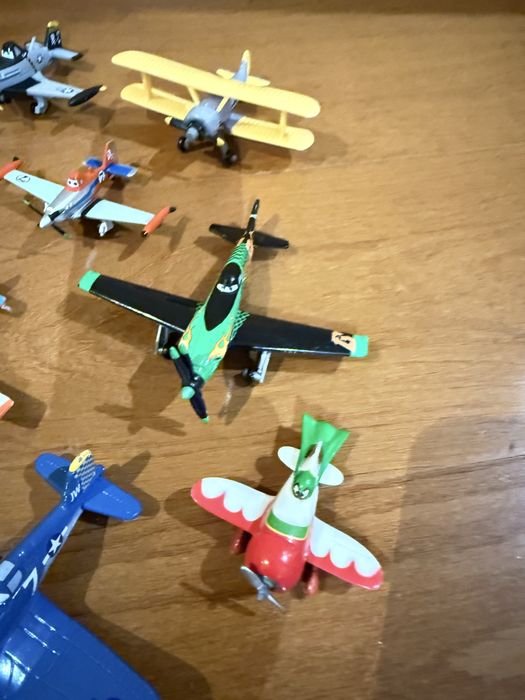 Coleção de 18 Aviões