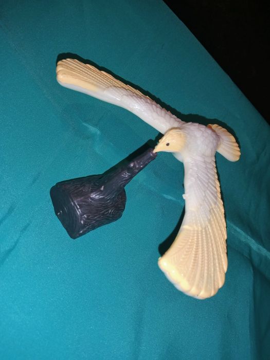 Балансирующая птица парящий орёл