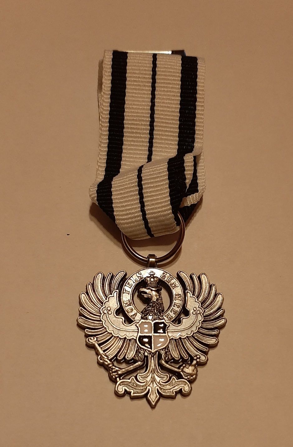 Medal członka rodu Hohenzollernów.