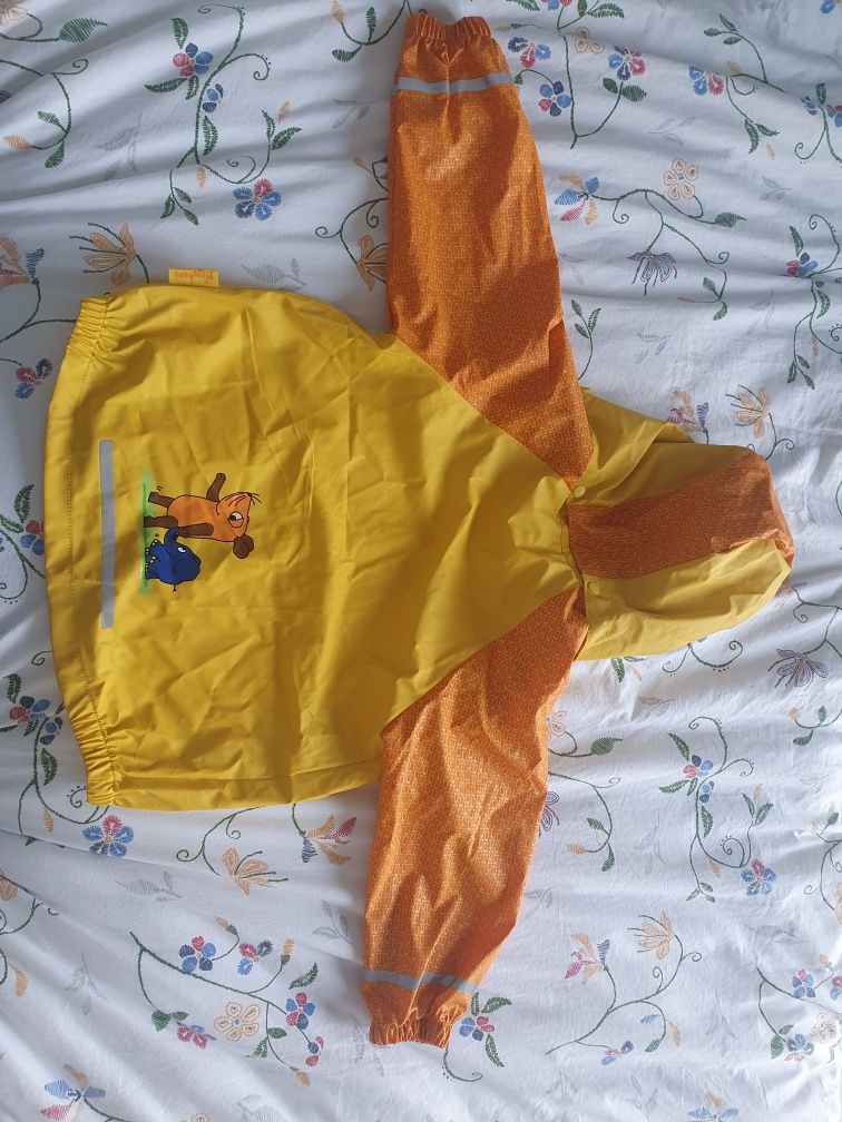 Kurtka przeciw deszczowa playshoes 98cm