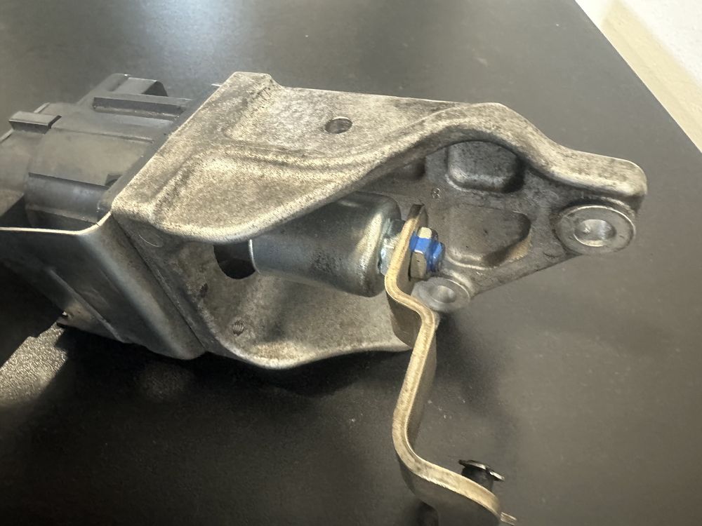 Atuador de turbo BMW serie 3 e90/e91 /118  2.0 ano 2008/2012