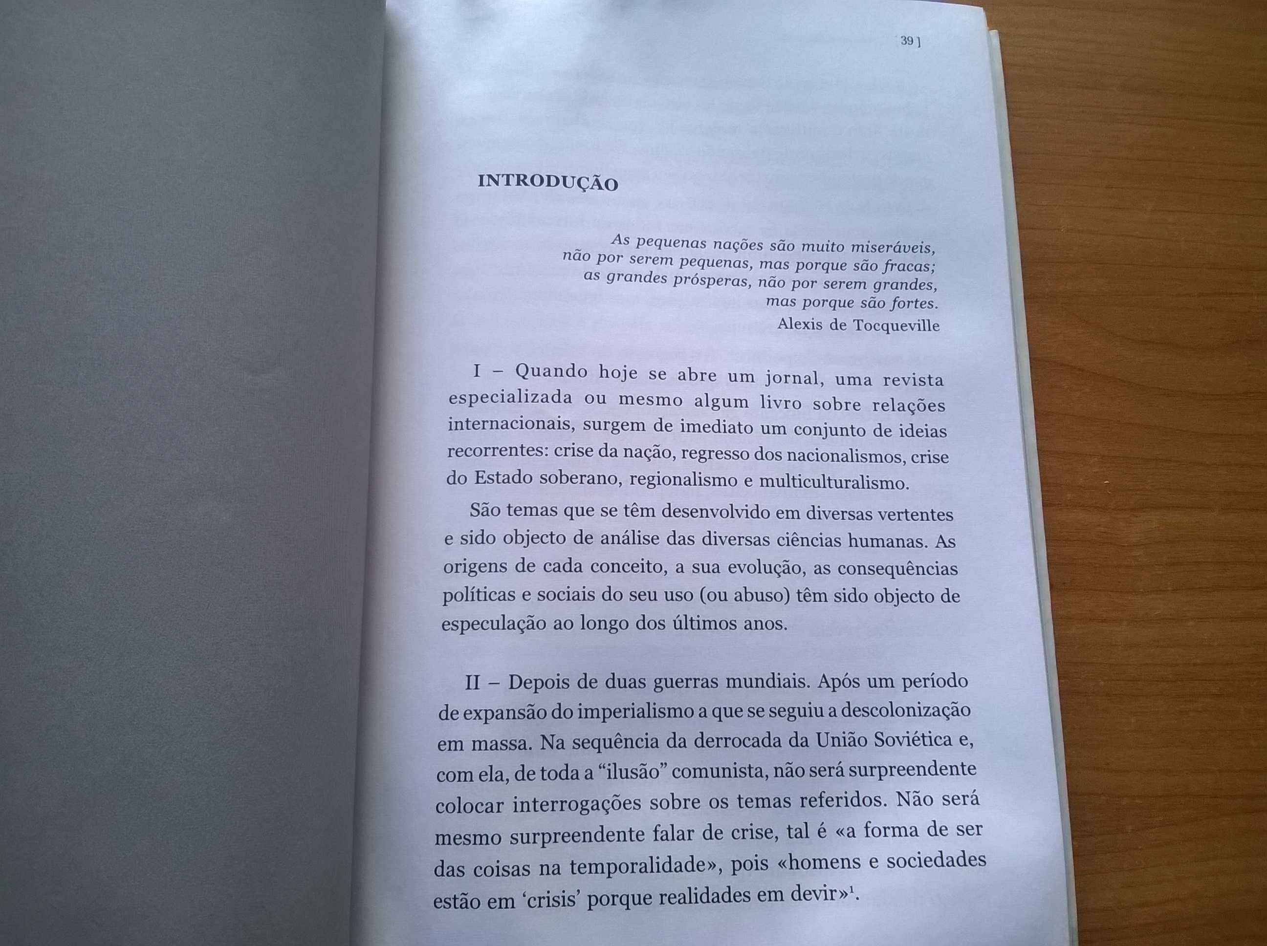 A Política sem Dogma - José Conde Rodrigues