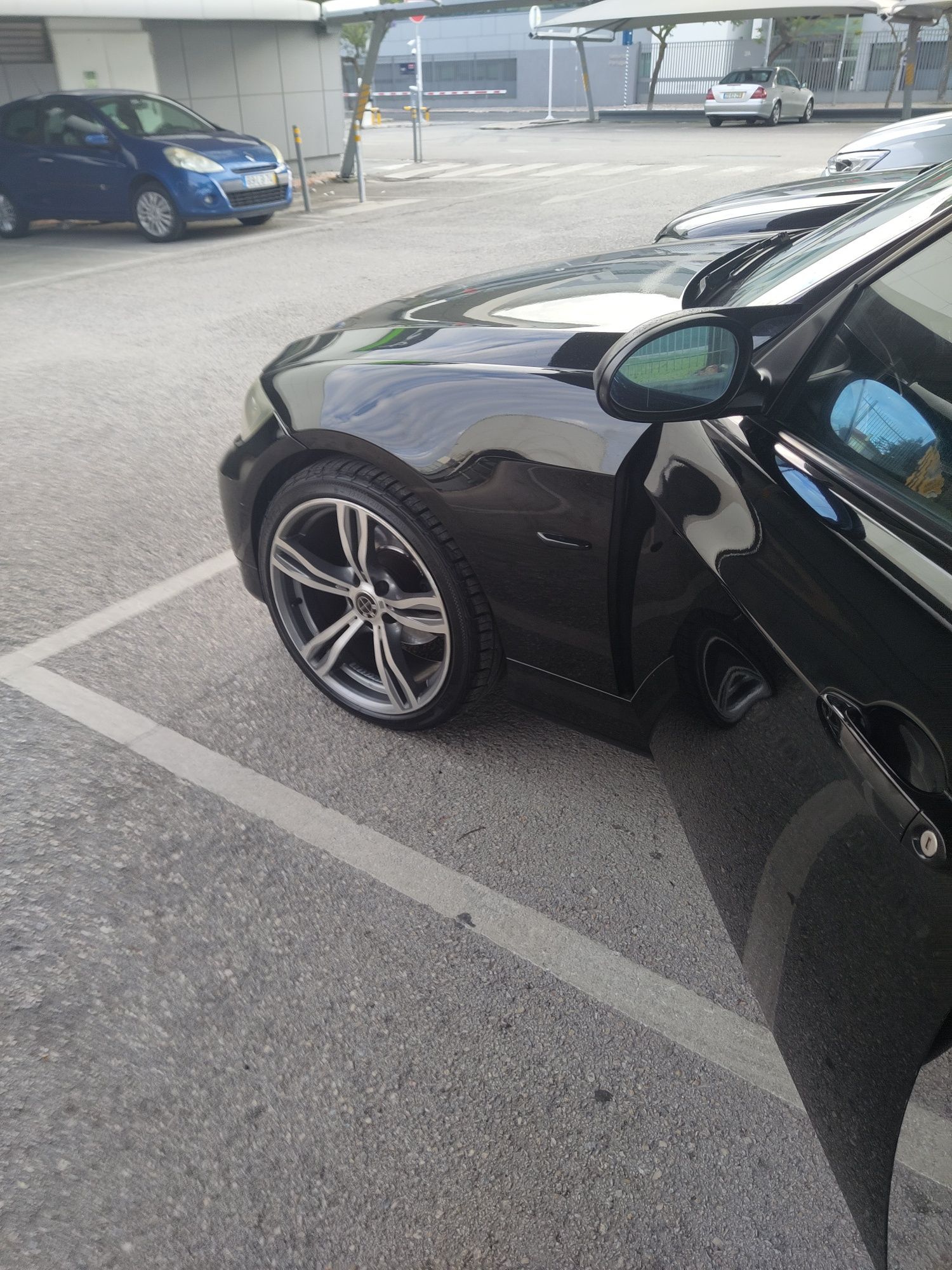 Vende ou troco Jantes 19 bmw c pneus