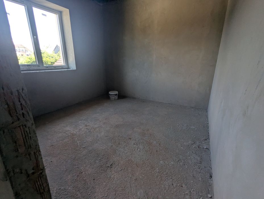 Продається будинок у двох рівнях