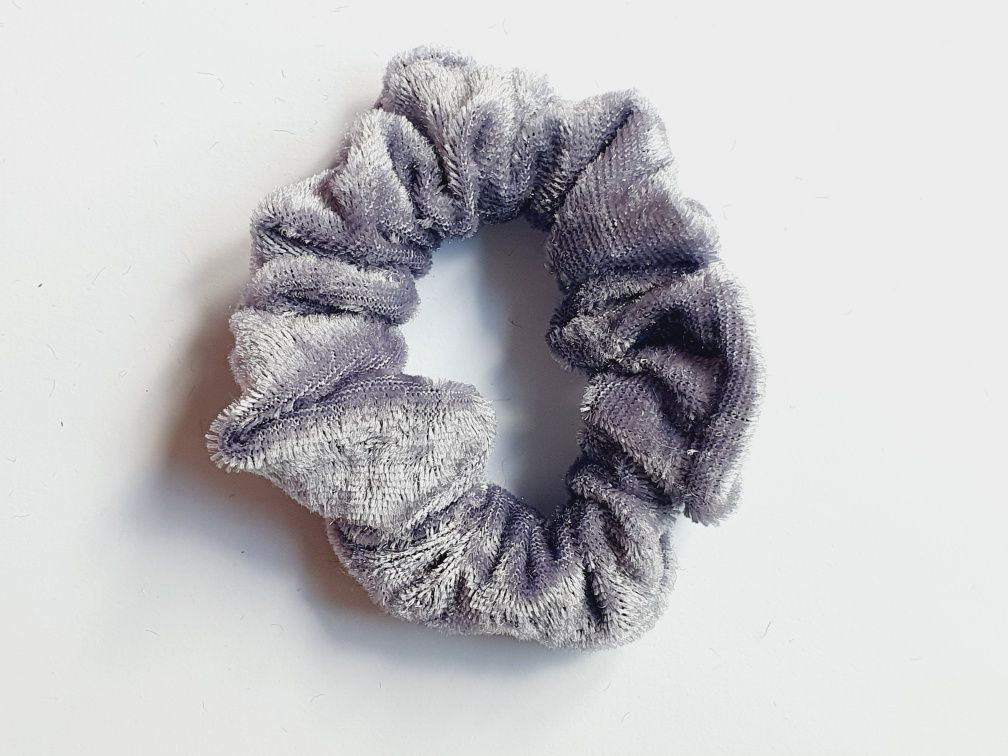Gumki scrunchie welurowe
