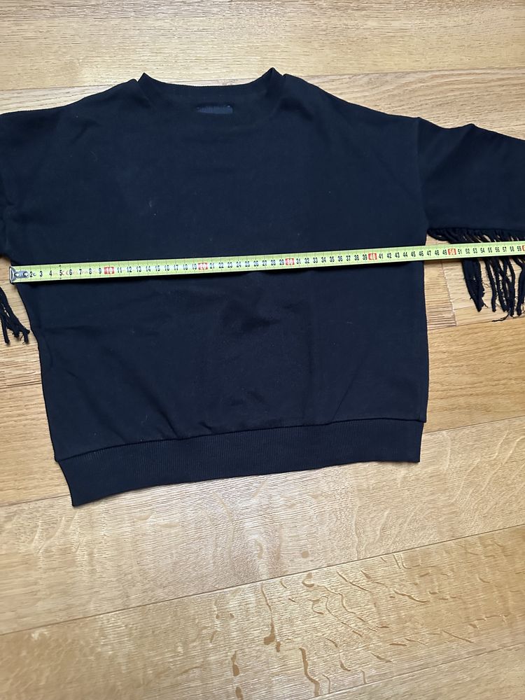 Reserved r. 134 czarna fredzle bluza