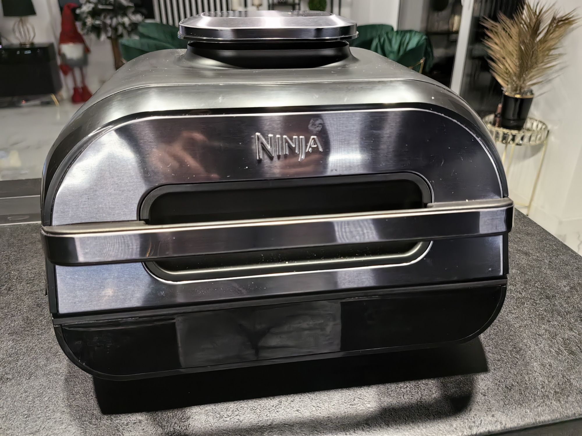 Grill Ninja AG551EU w wersji limitowanej (niebieski)