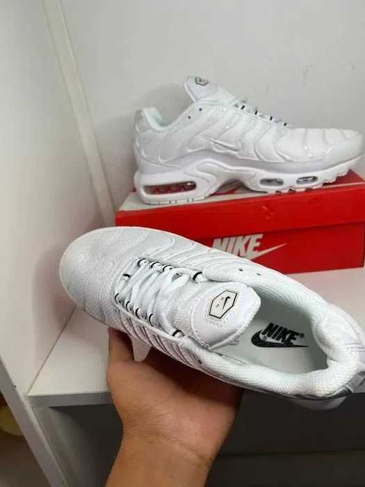 "koszykówki" Nike_Air_Max_TN_Plus_White_R.43