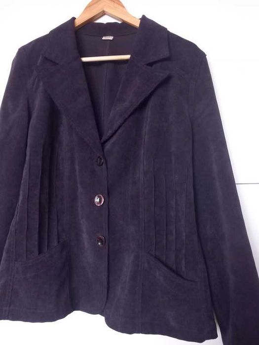 Ciemnofioletowy żakiet, marynarka z materiału ala sztruks