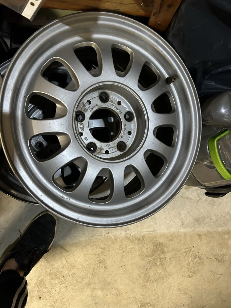Conjunto de 4 jantes  15’ Bmw || Range Rover
