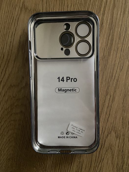 Чохол iPhone 14pro новий