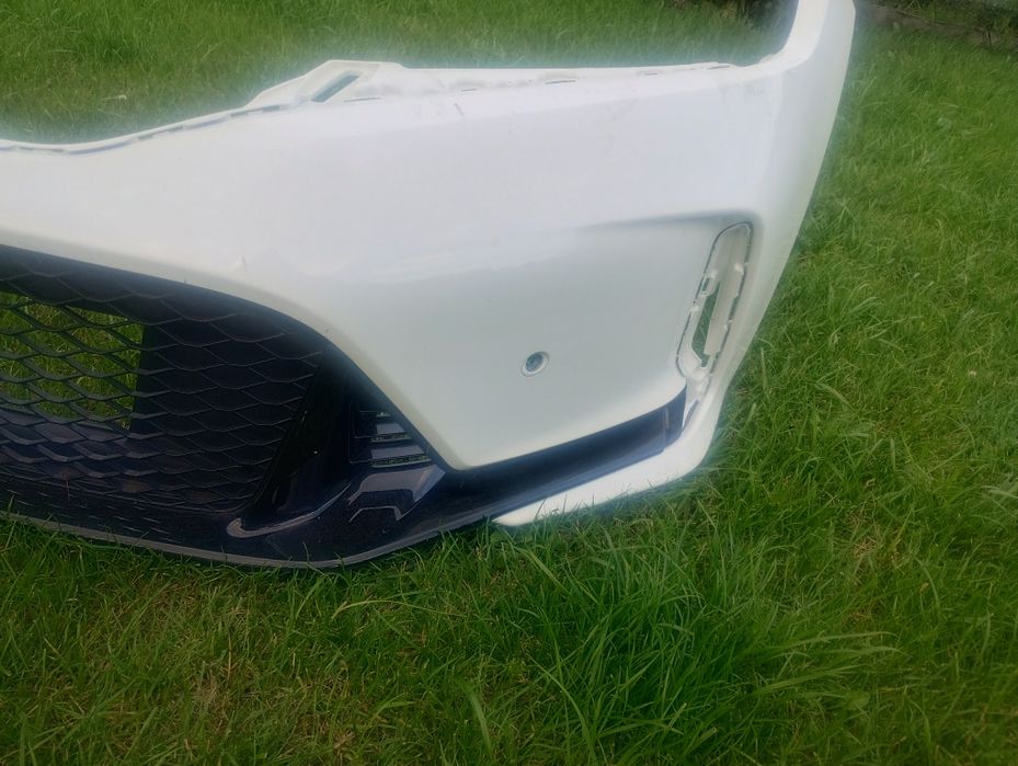 Zderzak przedni Honda Civic XI R