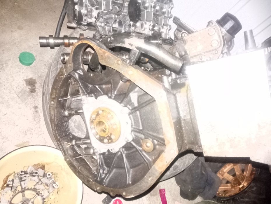 Продам мотор по запчастям