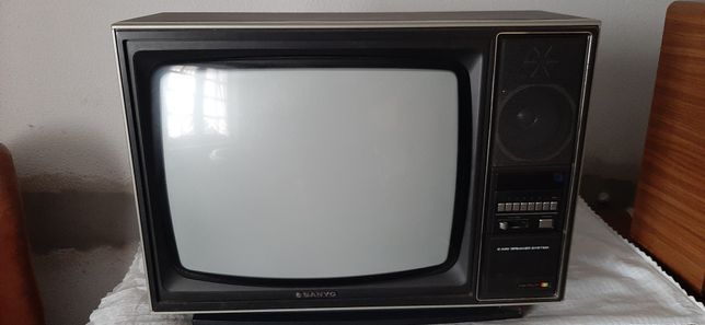 Televisor antigo SANYO