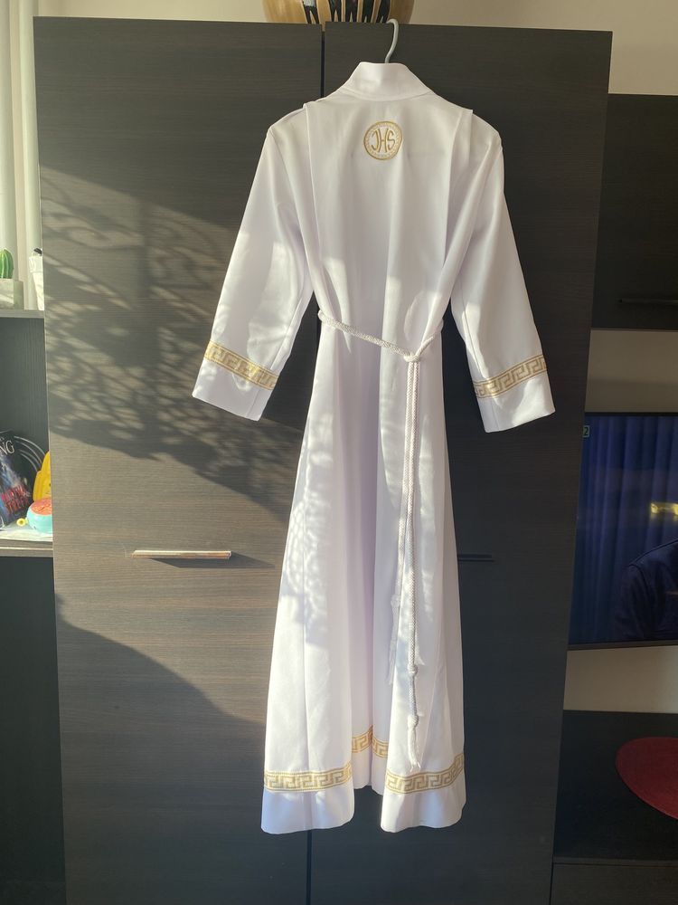 Alba komunijna  z pelerynką