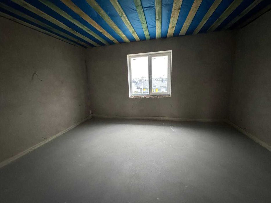 Сучасний котедж у масиві Липовий