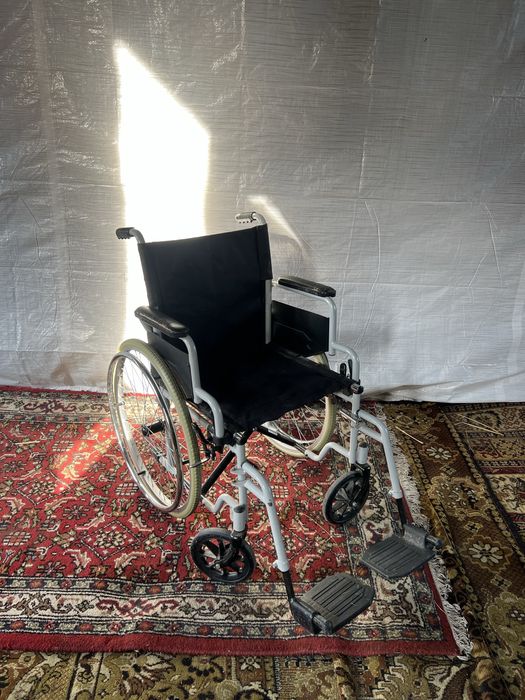 Wózek inwalidzki  składany z regulacją