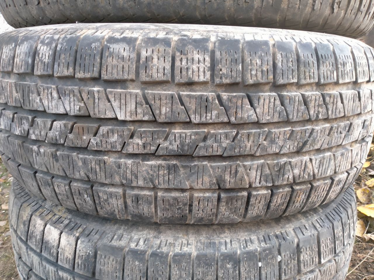 Зимня резина 255/55 R18