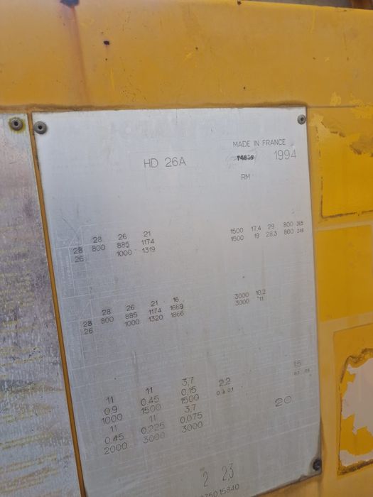 Grua automontante Potain HD 26
