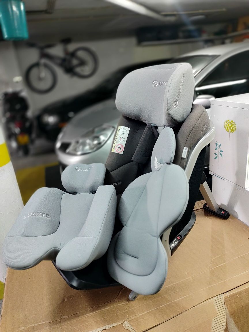 Concord Reverso Plus  I-Size,  isofix e redutores para recem nascidos