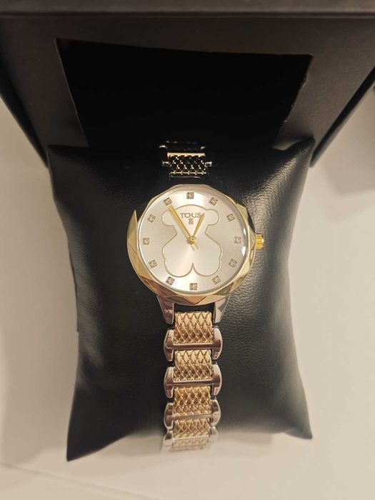 Relogio Mulher dourado e prateado