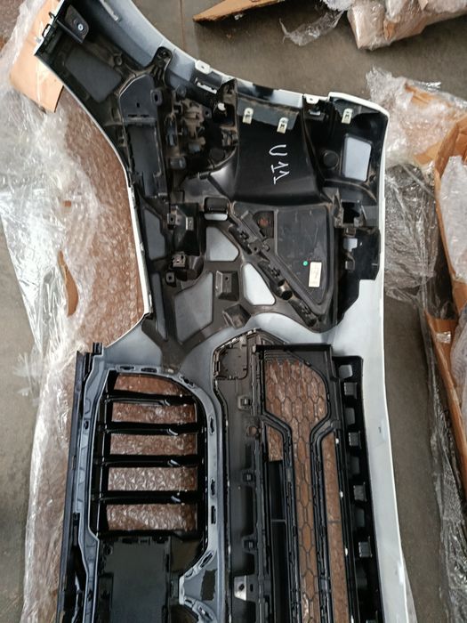 Б/у оригінальний бампер в зборі BMW U1 X1  M-Pack 2022-2025