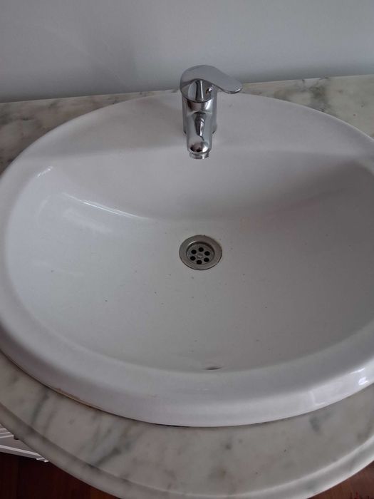 Móvel para casa de banho