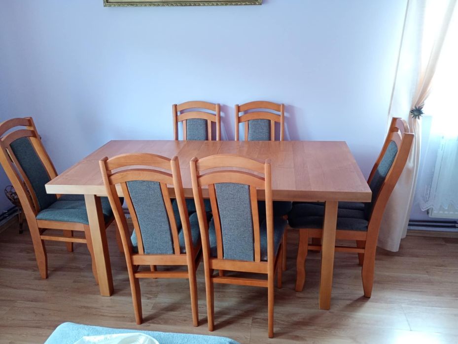 Stół i 6 krzeseł