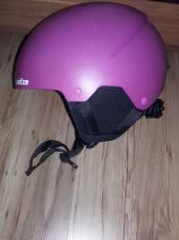 Kask narciarsko-snowboardowy