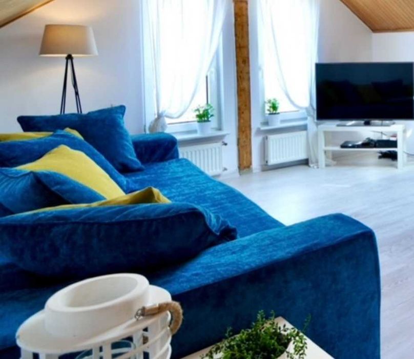 Duża włoska sofa z funkcją spania + dwa pokrowce w różnych kolorach