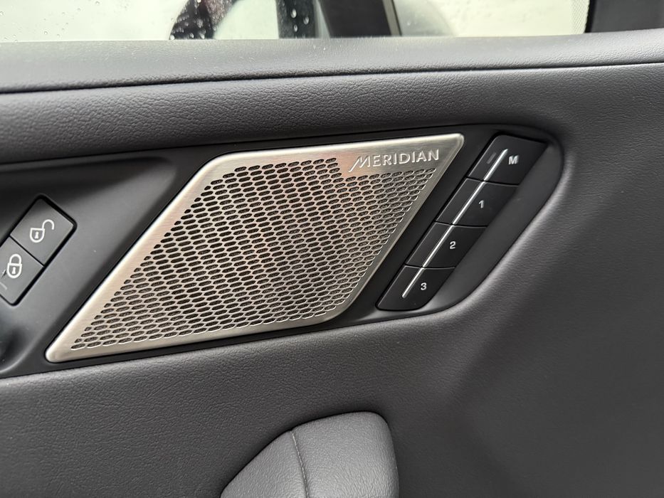 Jaguar I pace ягуар