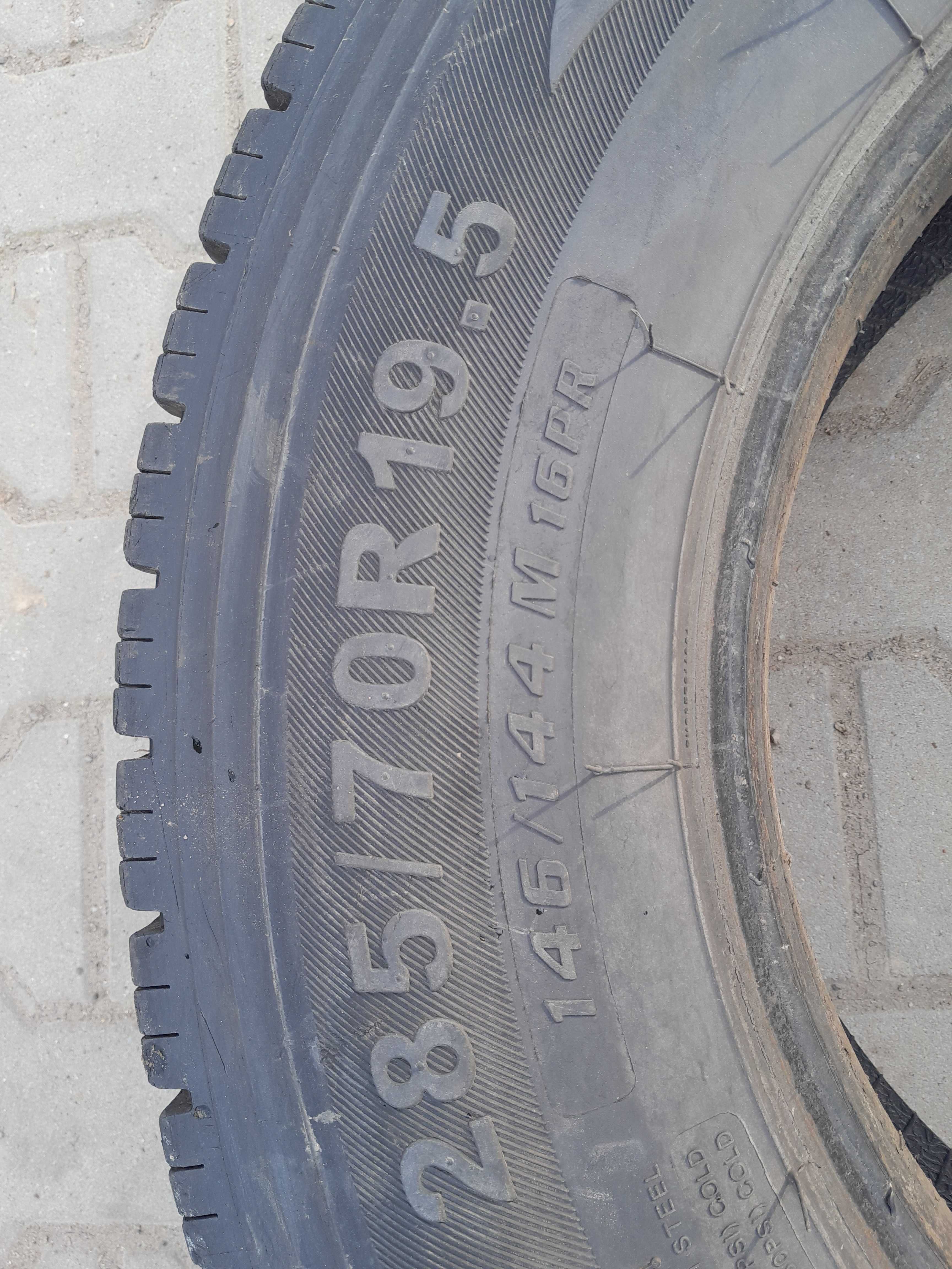 Opony 285/70 r19,5