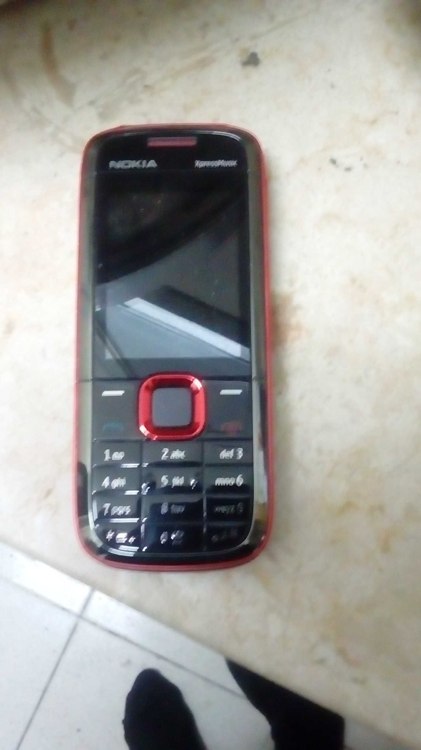 Vendo Telemovel Nokia xpress music5130 novo