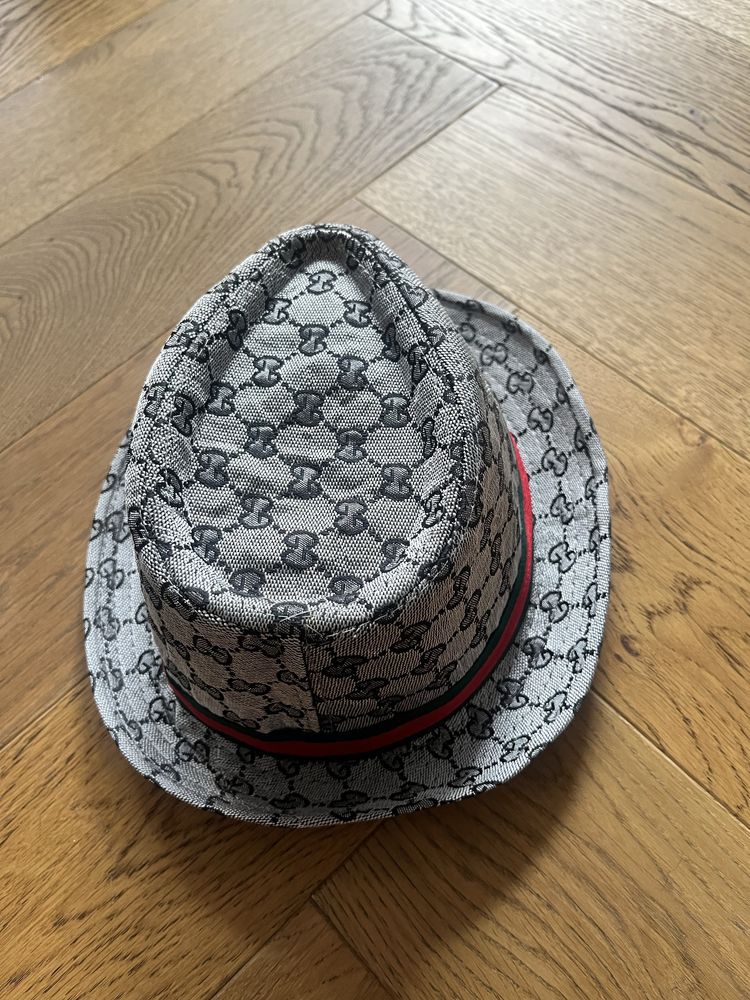 Gucci kapelusz