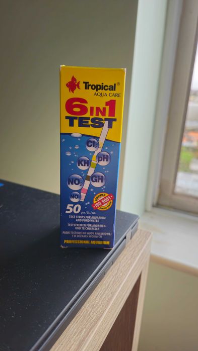 Aquário peixes de 35 CM comprimento.