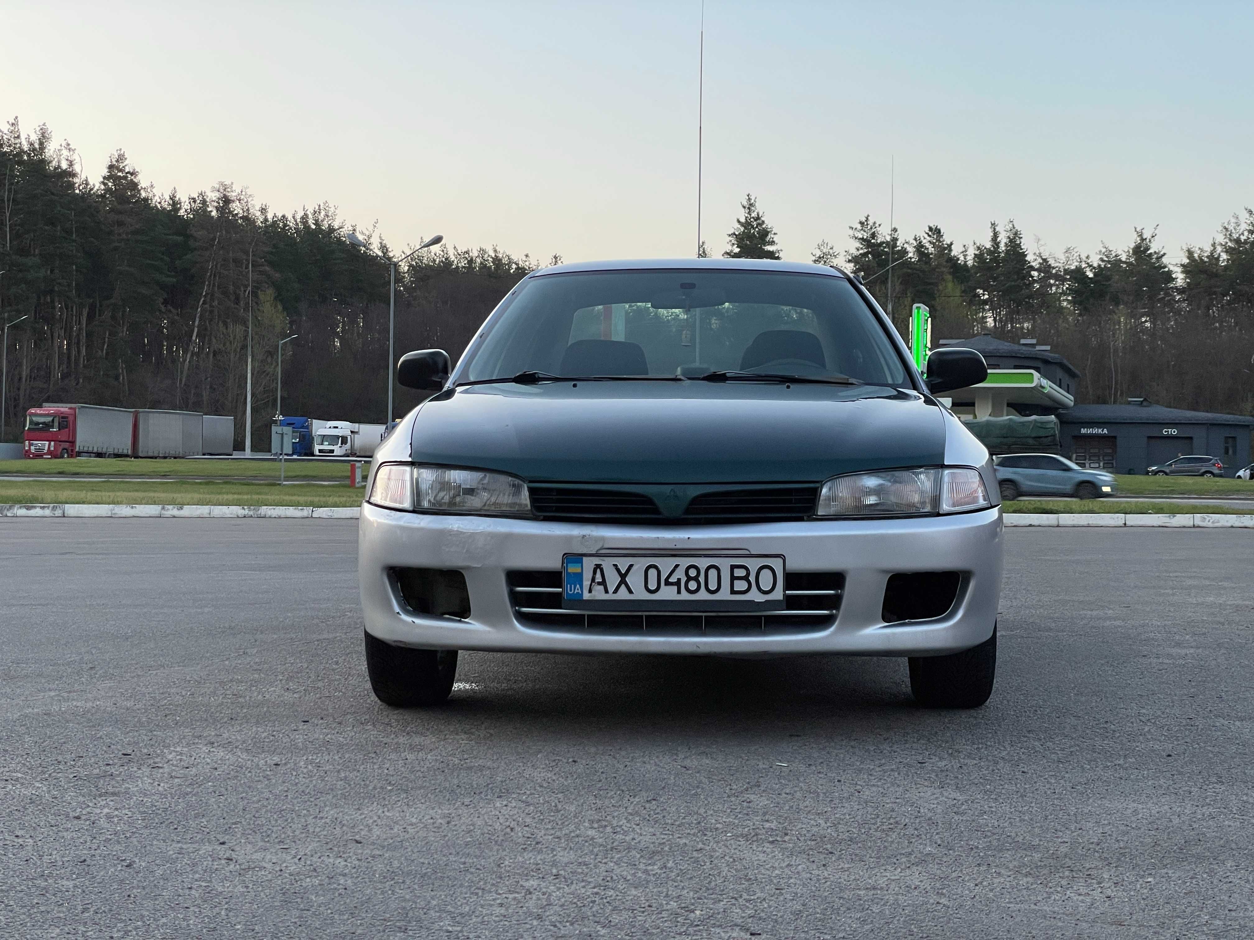 Mitsubishi Lancer 6 2001