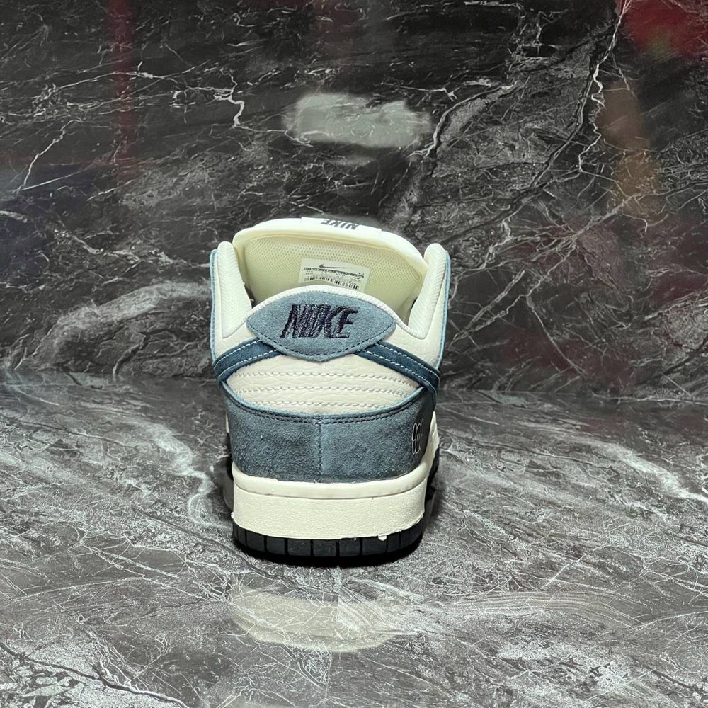 Nike SB  Dunk  Low Pro Dark Grey White