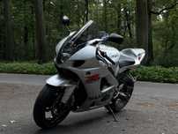 Suzuki GSX-R 1000 K4