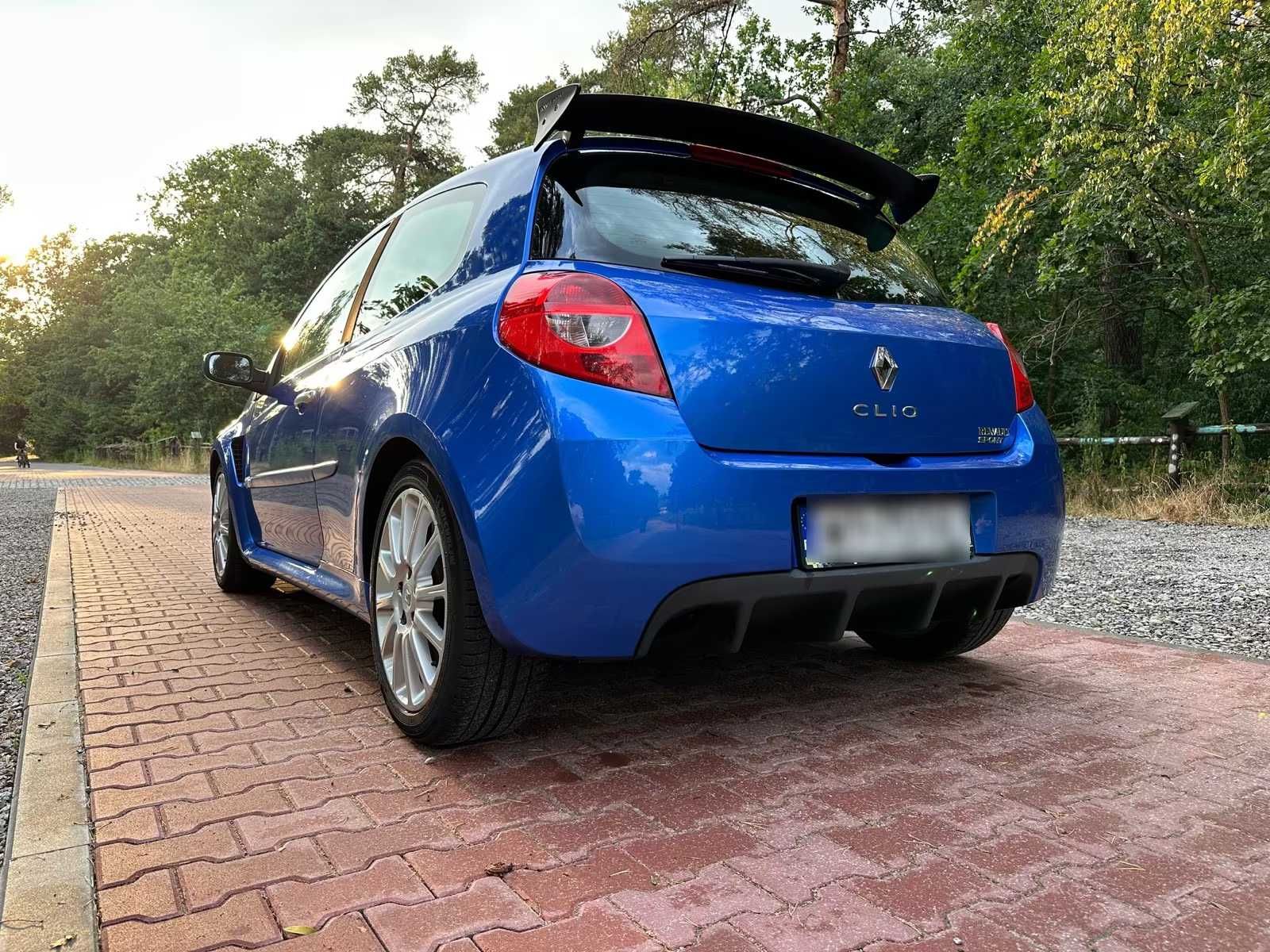 Renault Clio RS 2.0 197KM