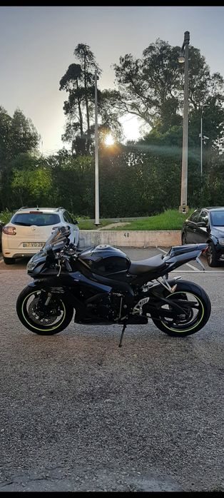 Suzuki GSXR 600 K8