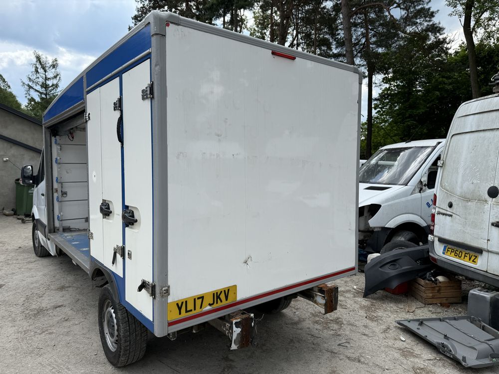Chłodnia izoterma zasilanie 230V Mercedes Sprinter Crafter 230v